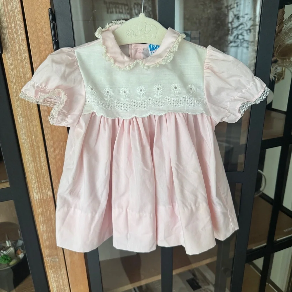 Vintage 80s Heirloom dress eyelet embroidered lace sunflowers embroidered baby